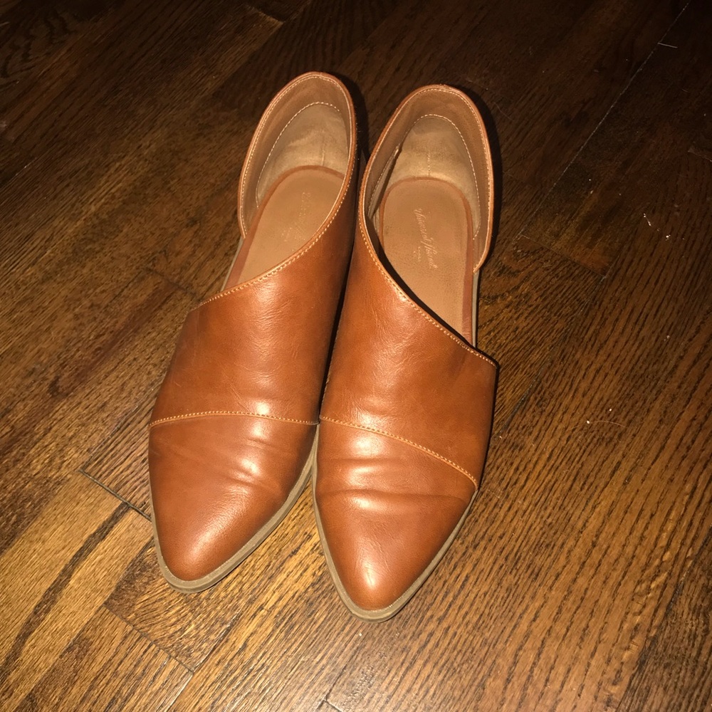 Universal thread brown flats size 7 - Picture 1 of 7